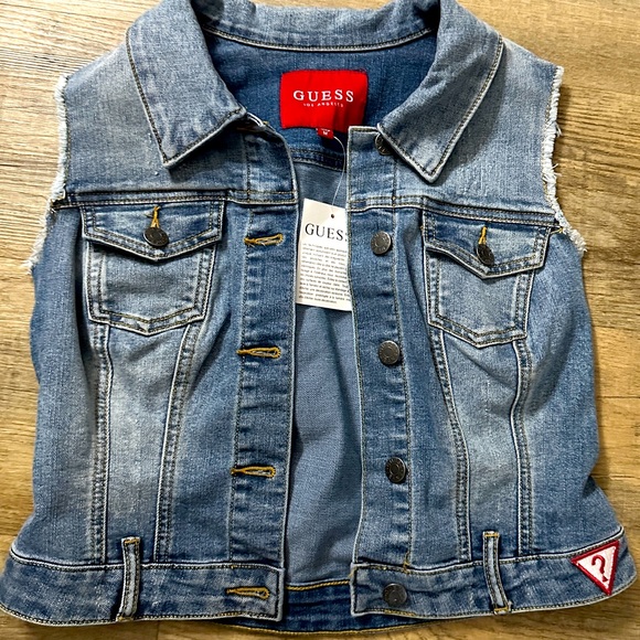 GUESS DENIM DESTROYED STRETCHY VEST NWT MEDIUM - Picture 4 of 14